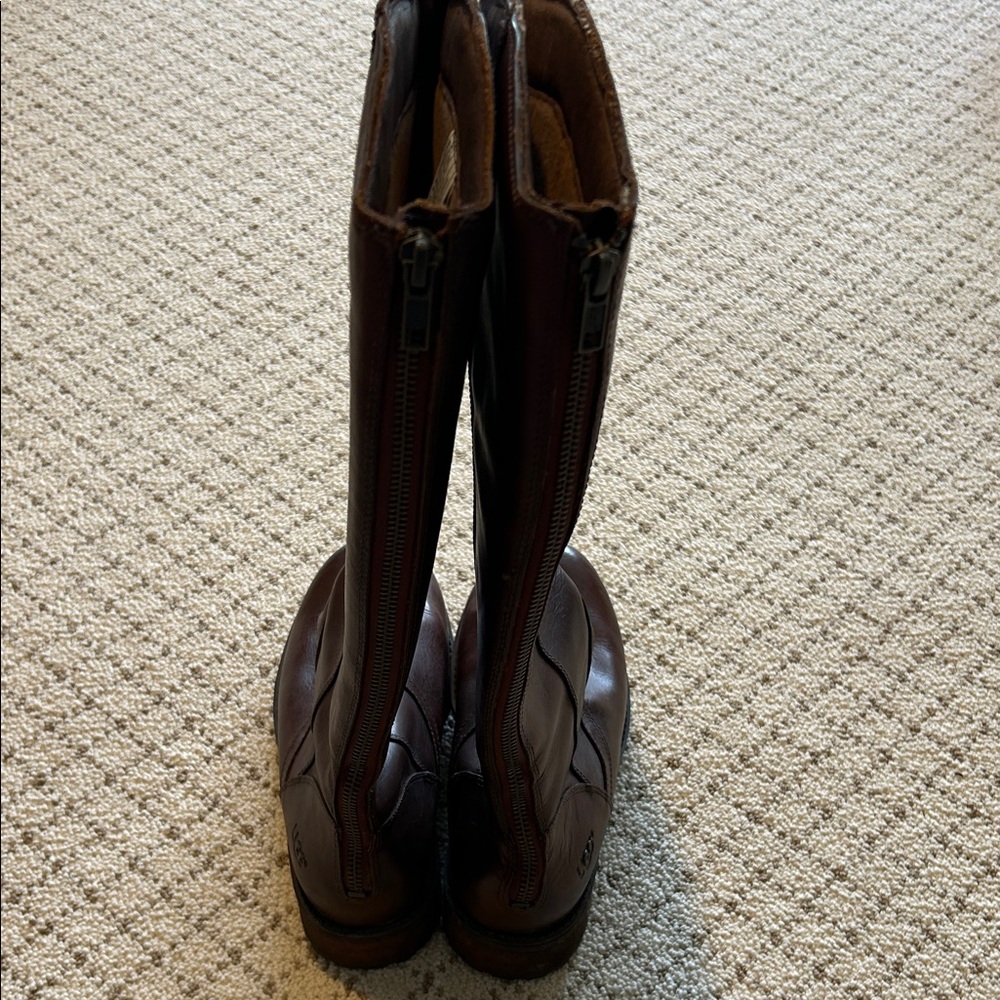UGG Rich Brown Leather Boots - Picture 4 of 4
